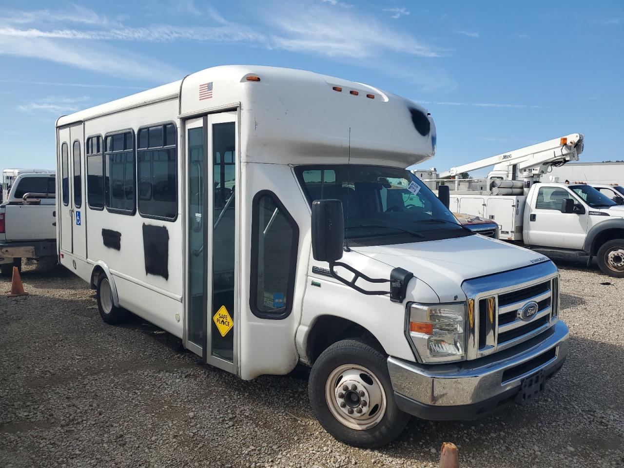 Ford Econoline (2016)