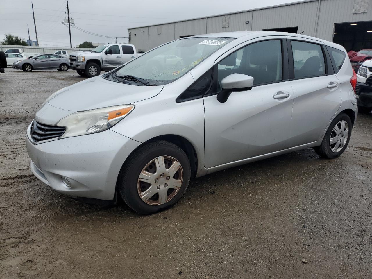 Nissan Versa note (2015)