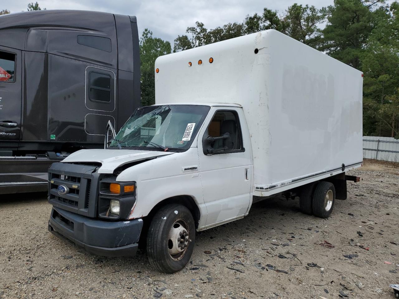 Ford Econoline (2016)