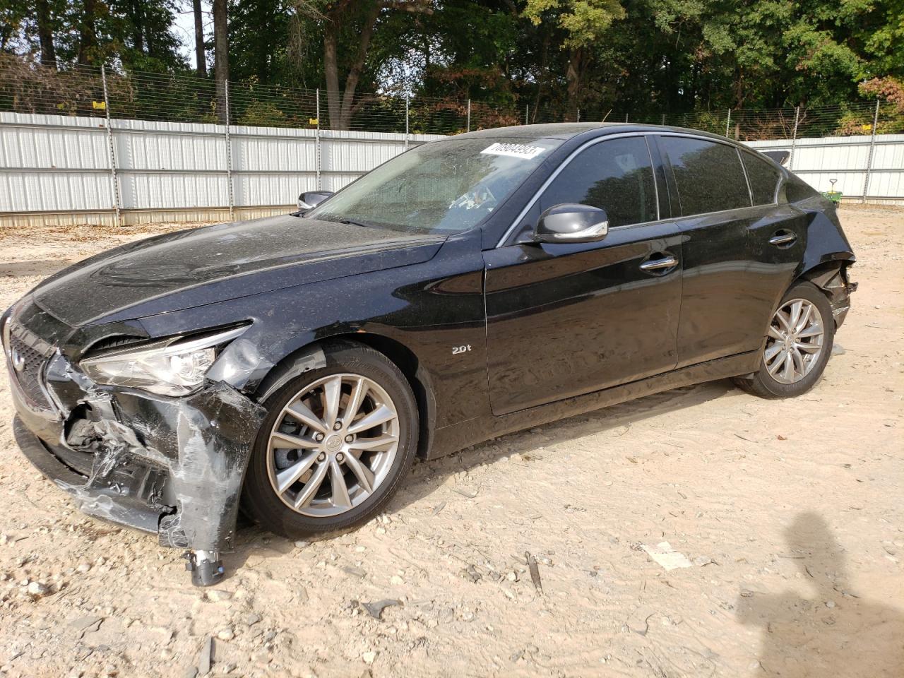 Infiniti Q50 base (2017)