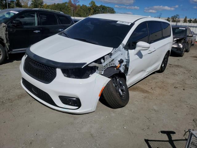 Chrysler Pacifica (2022)
