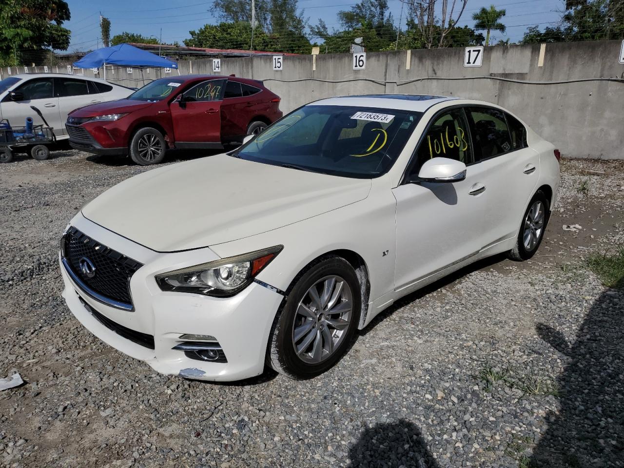 Infiniti Q50 base (2015)