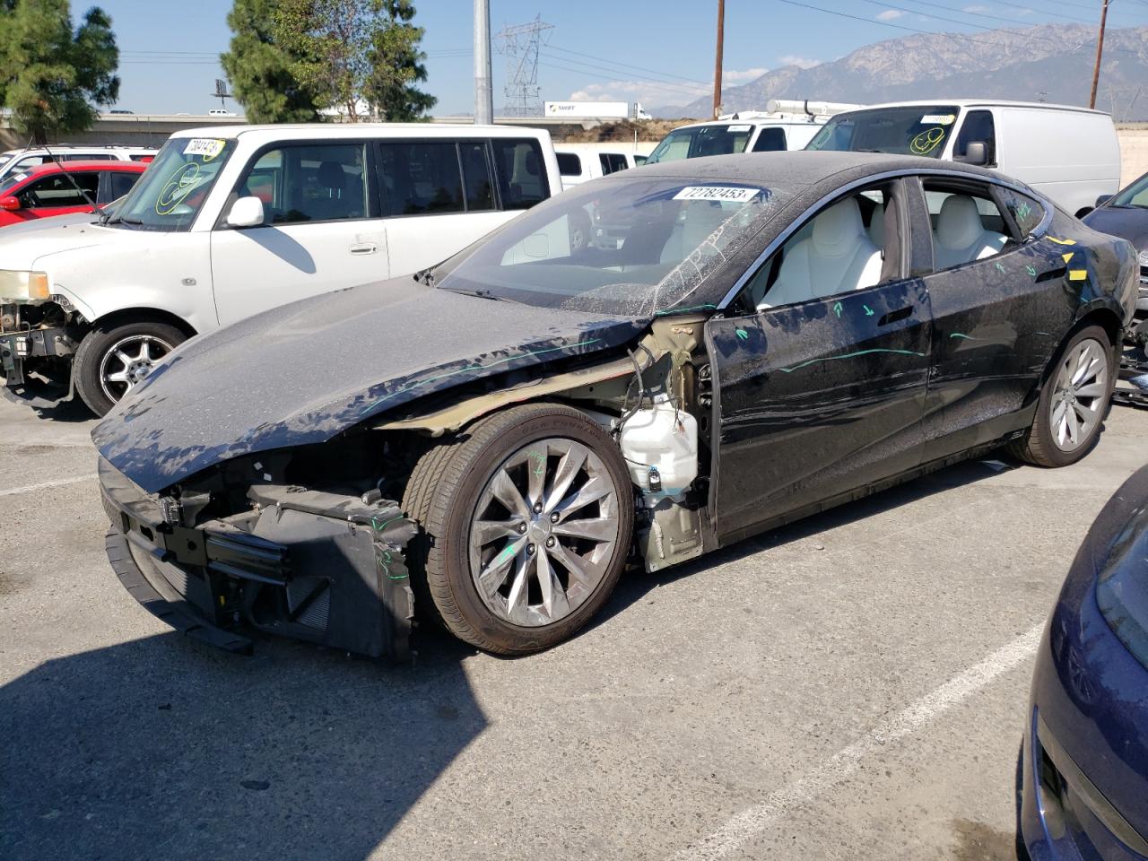 Tesla Model s (2019)