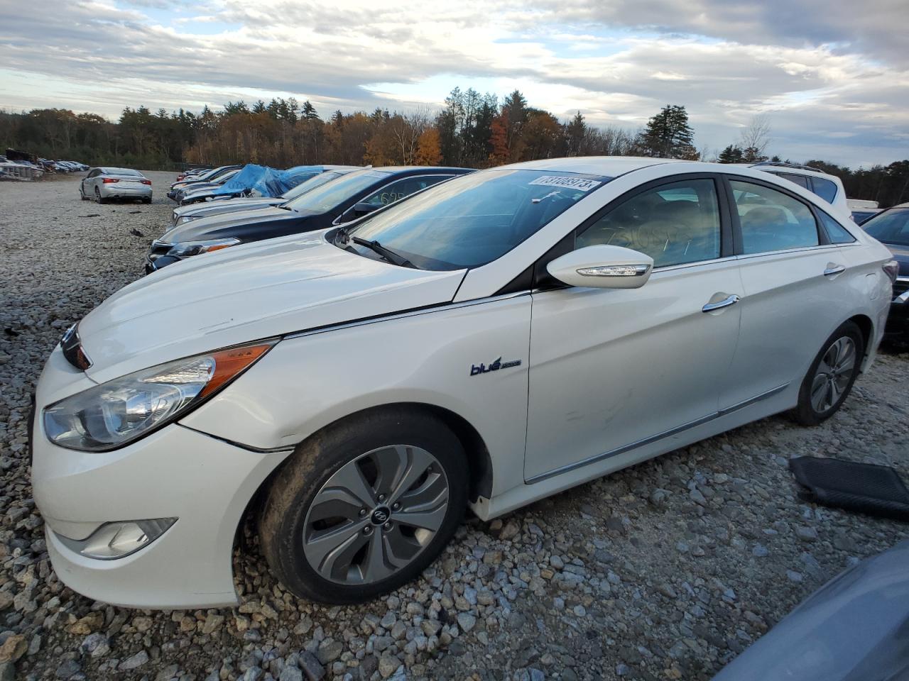 Hyundai Sonata hyb (2013)