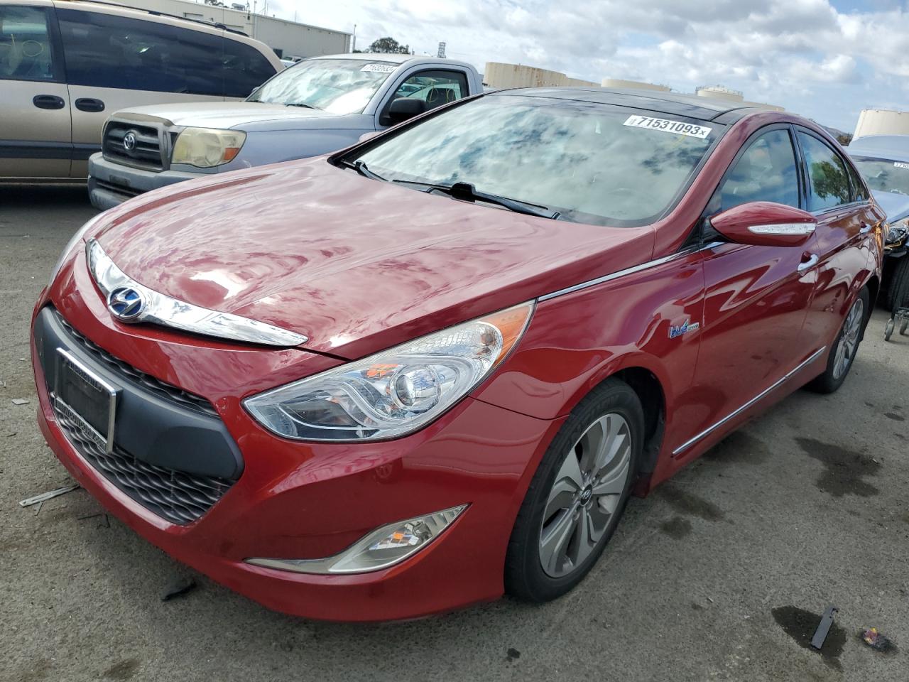 Hyundai Sonata hyb (2013)