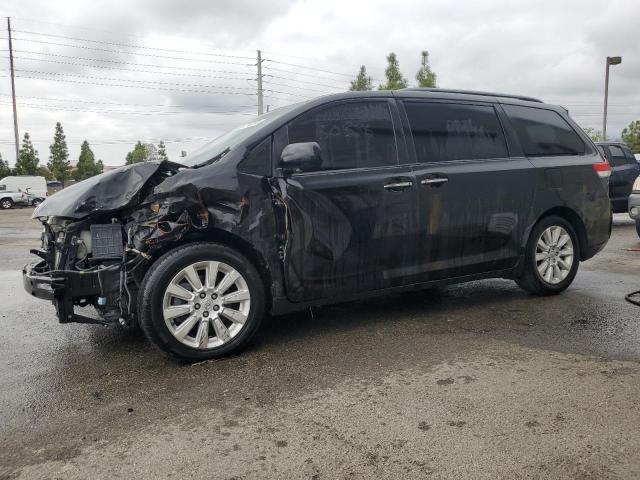 Toyota Sienna (2012)