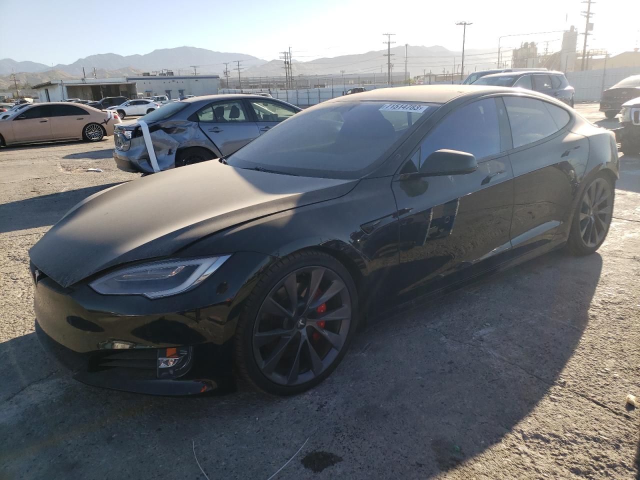Tesla Model s (2021)