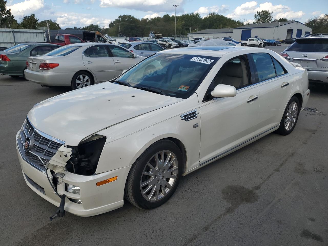 Cadillac Sts luxury (2011)