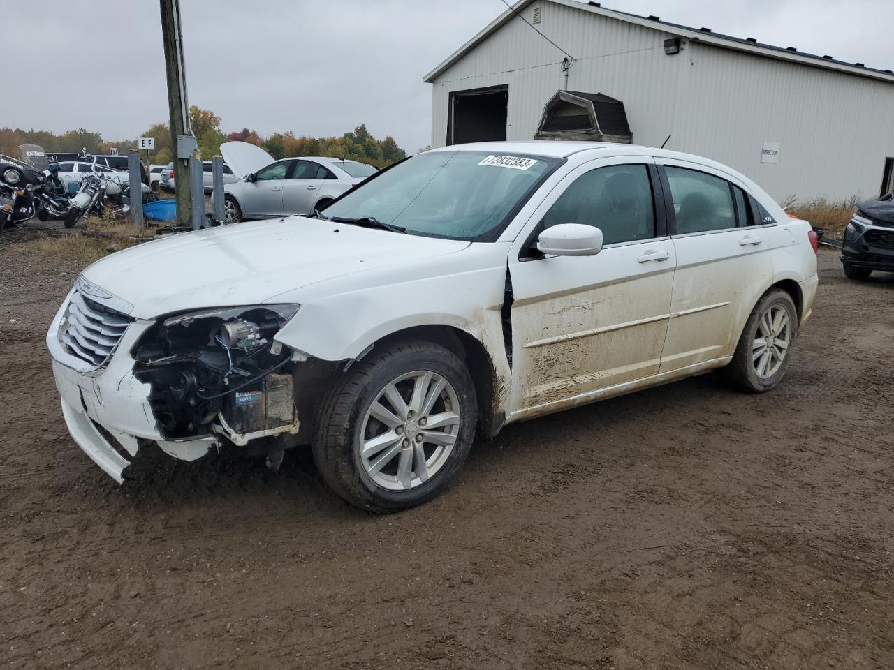 Chrysler 200 lx (2013)