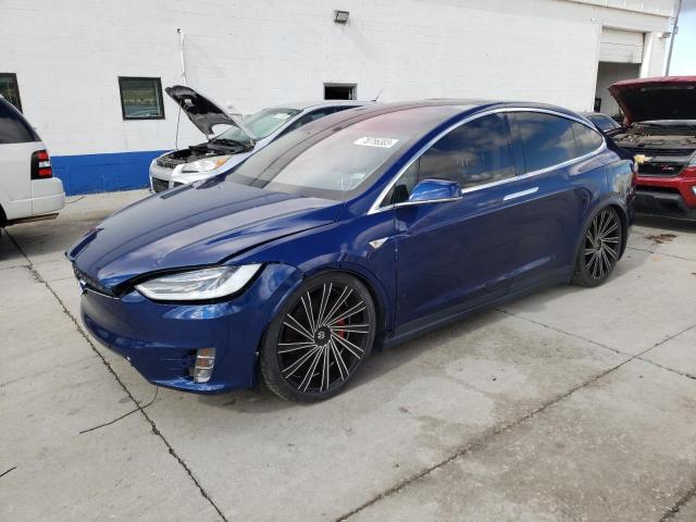 Tesla Model x (2016)