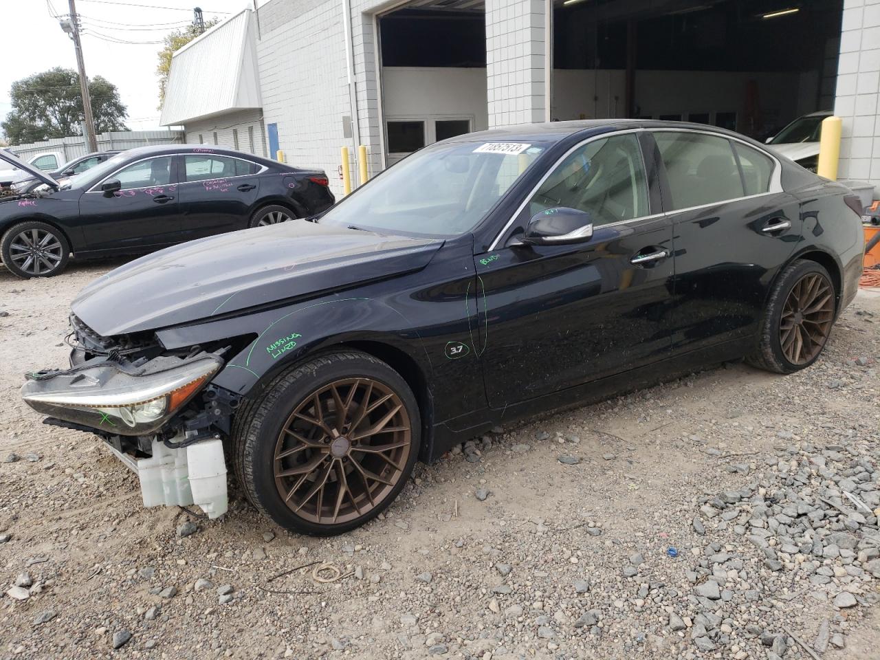 Infiniti Q50 base (2014)