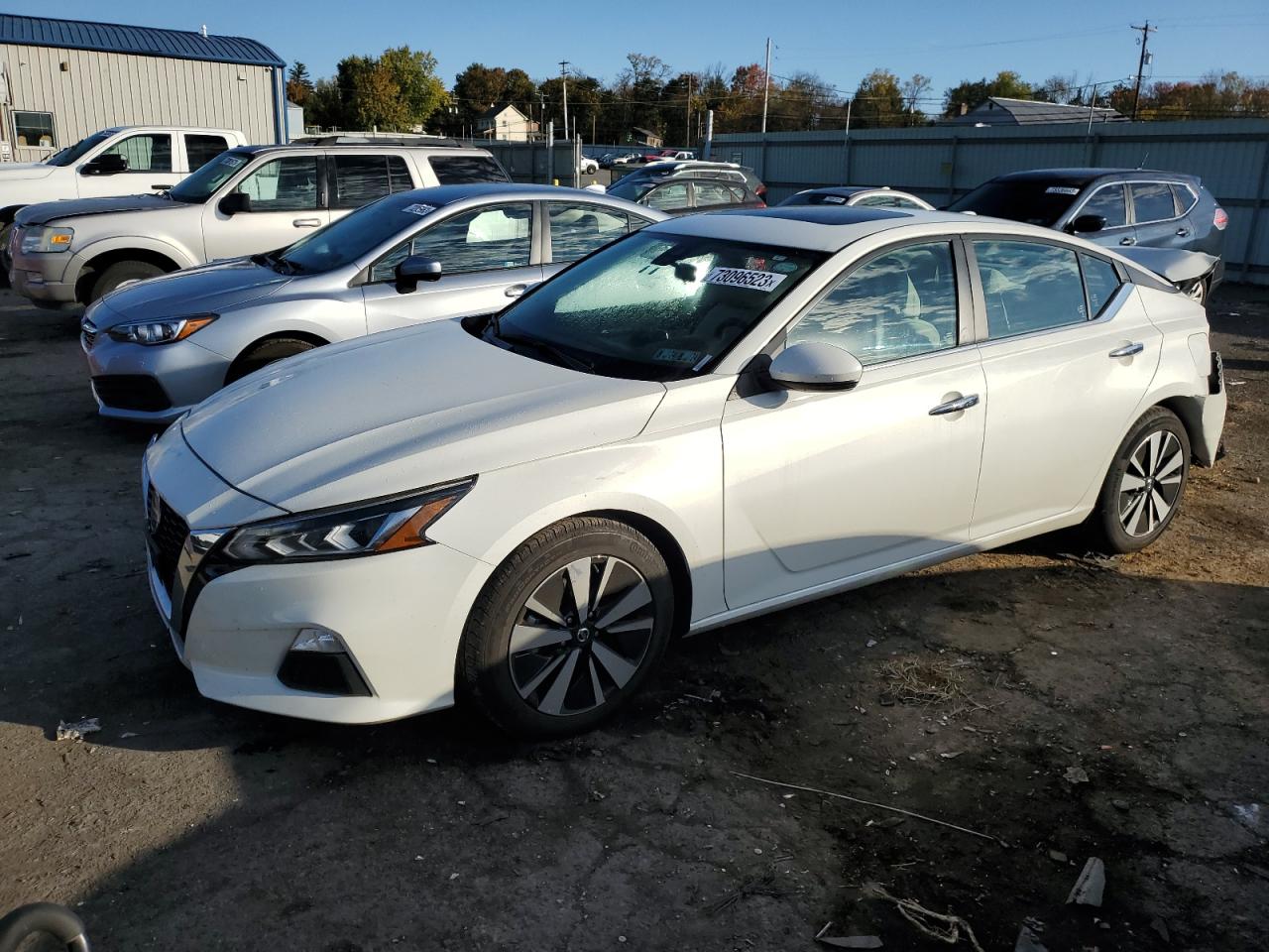 Nissan Altima sv (2022)