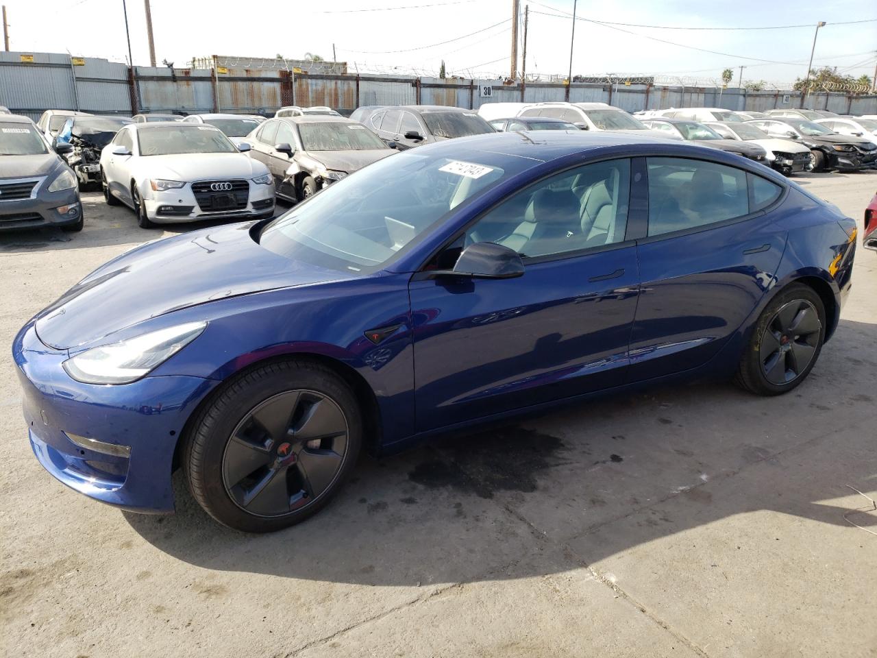 Tesla Model 3 (2023)