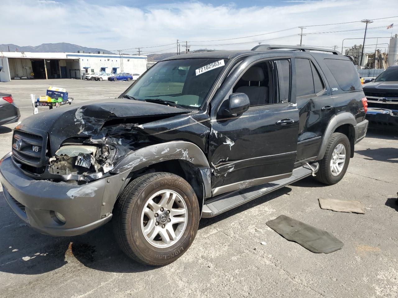 Toyota Sequoia (2004)