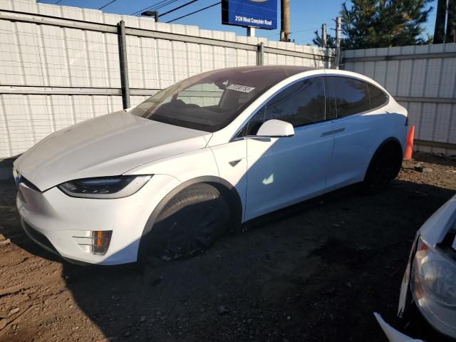 Tesla Model x (2016)
