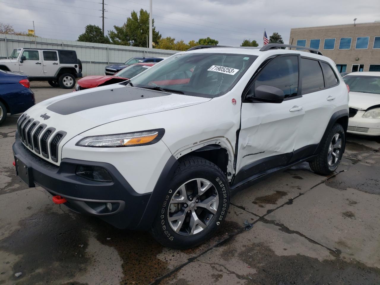 Jeep Cherokee t (2016)