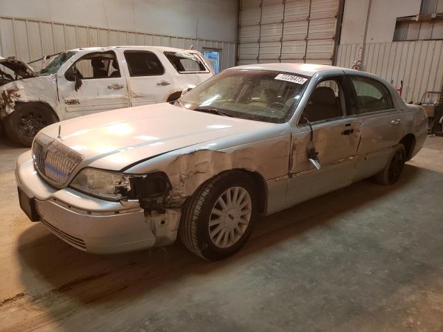 Lincoln Towncar (2005)