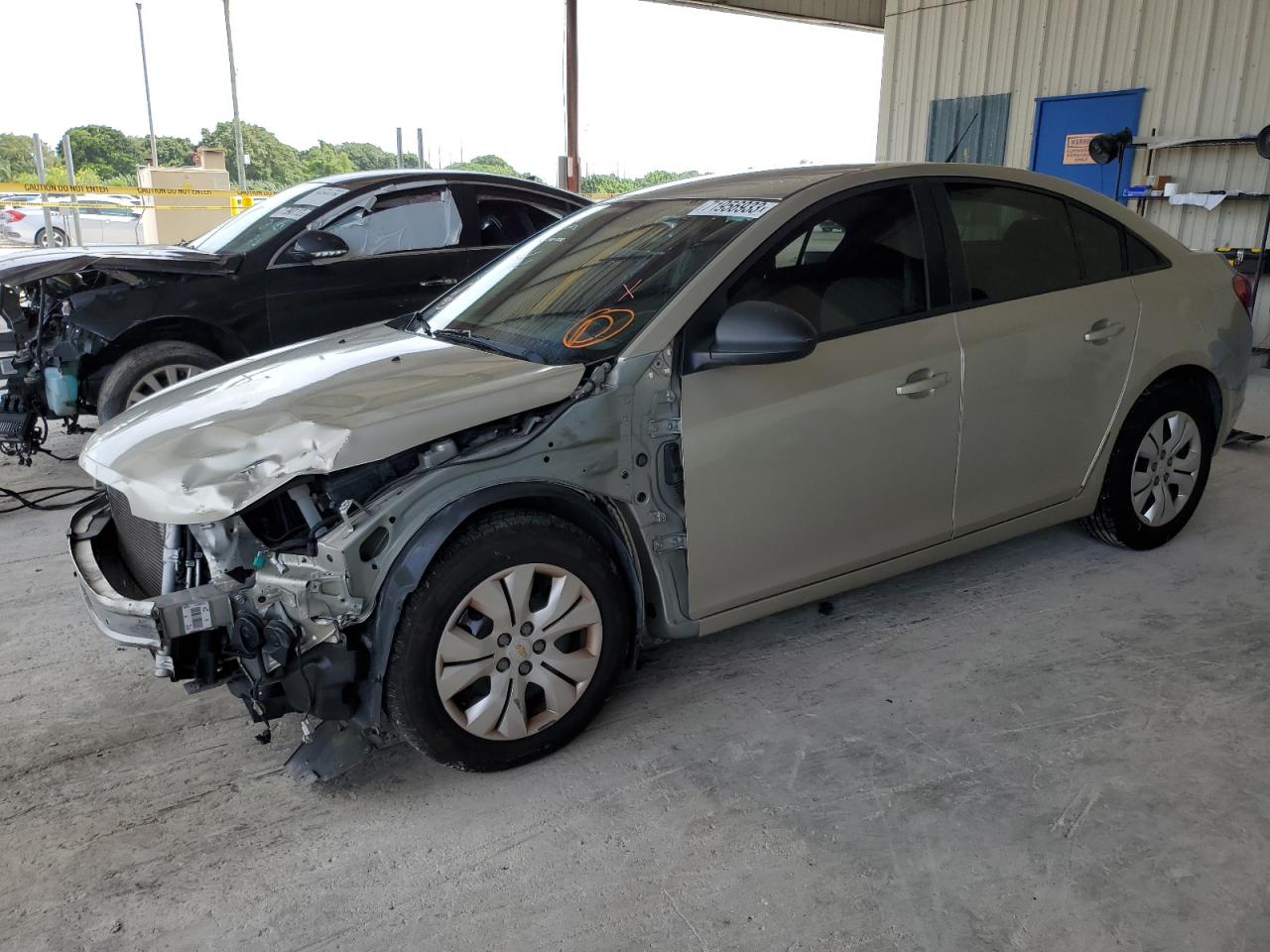 Chevrolet Cruze ls (2013)