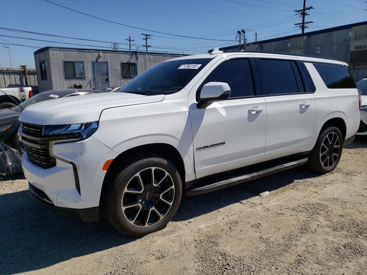 Chevrolet Suburban (2023)