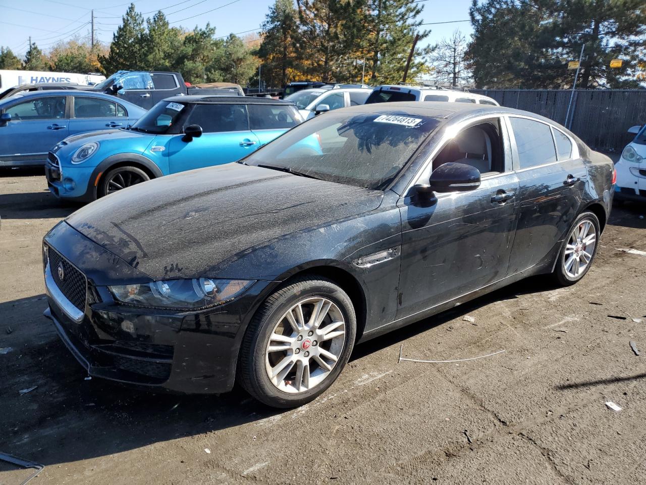 Jaguar Xe (2017)