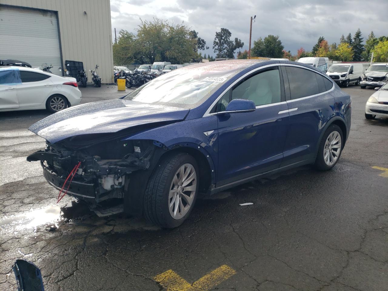 Tesla Model x (2016)