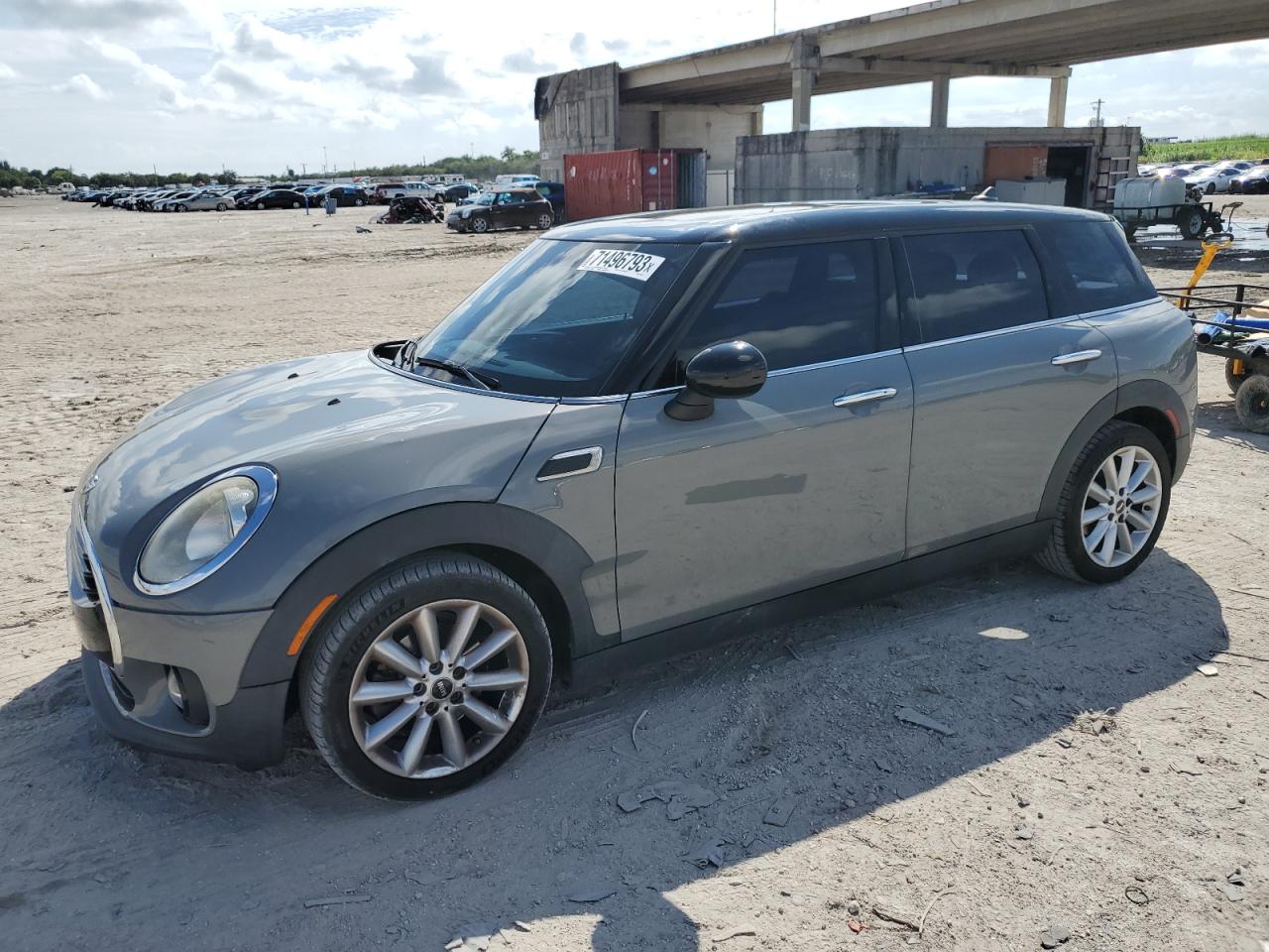 Mini Cooper clu (2016)