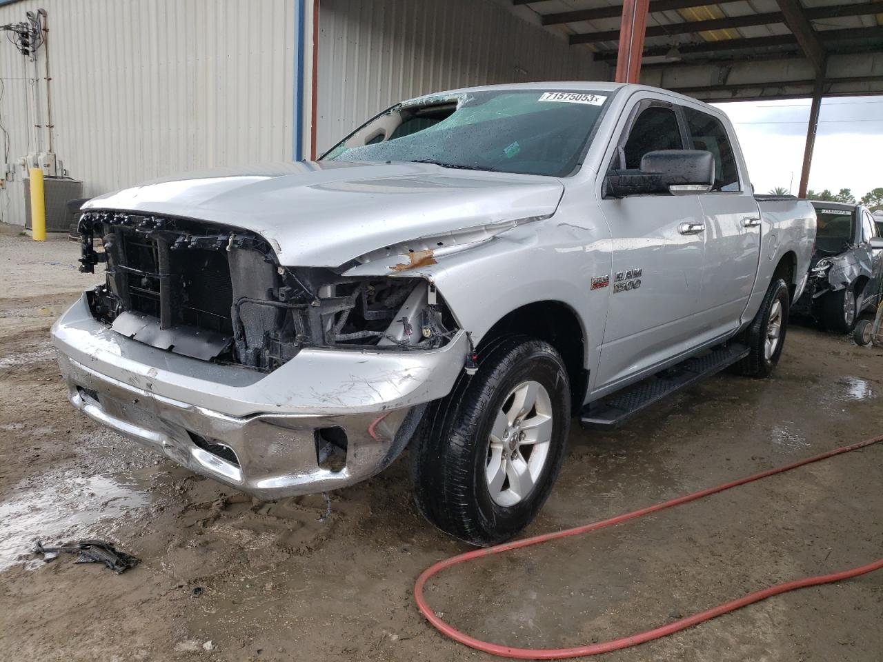 Ram 1500 slt (2015)
