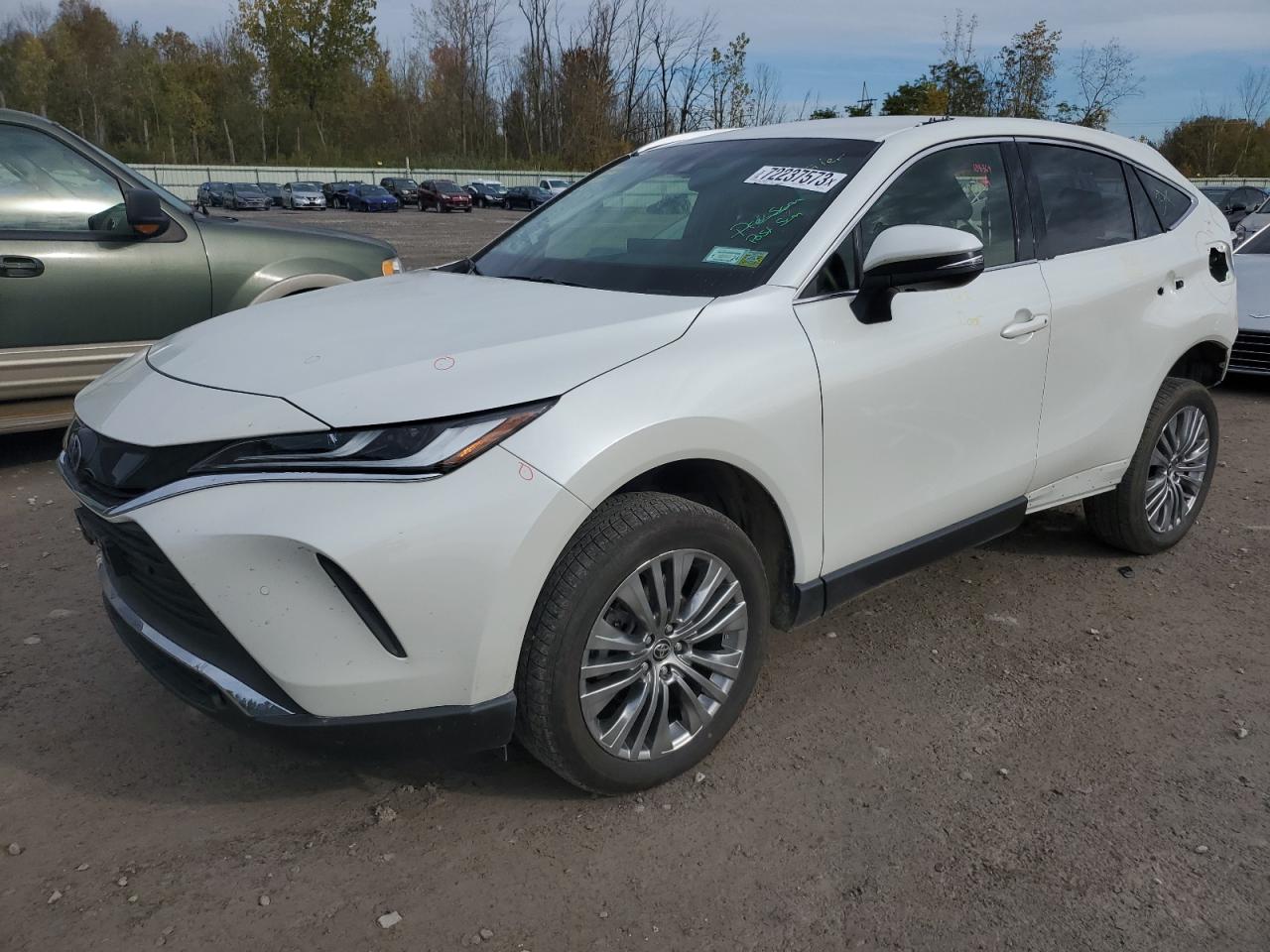 Toyota Venza le (2022)