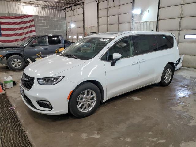 Chrysler Pacifica (2023)