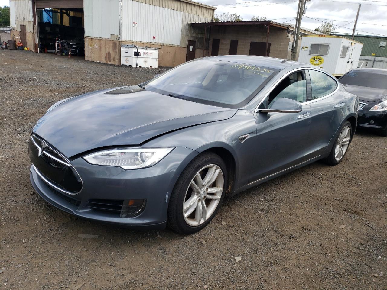 Tesla Model s (2013)