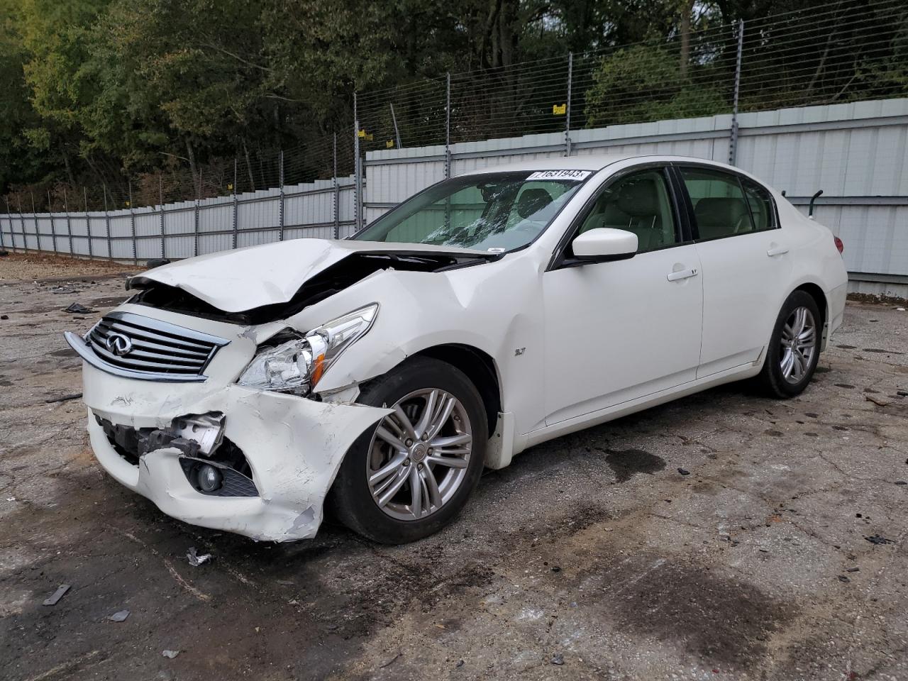 Infiniti Q40 (2015)
