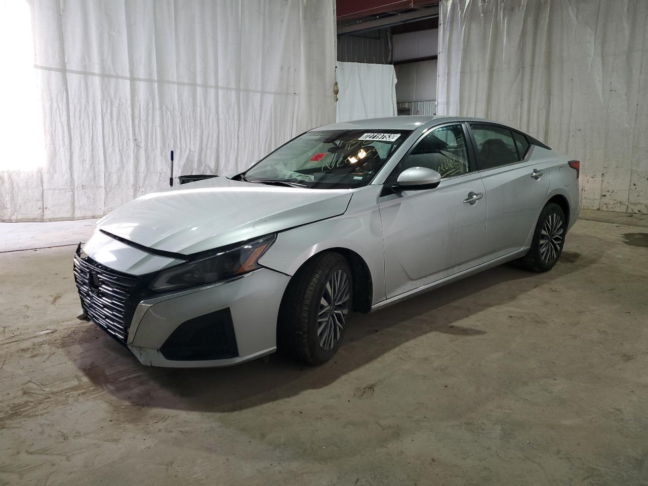 Nissan Altima sv (2023)