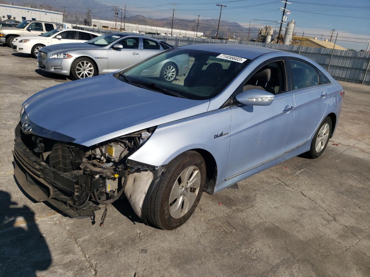 Hyundai Sonata hyb (2013)