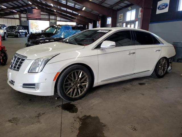 Cadillac Xts luxury (2014)