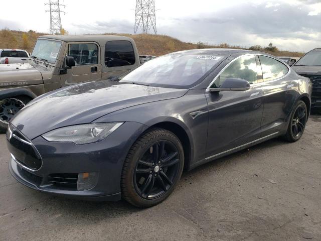 Tesla Model s (2015)