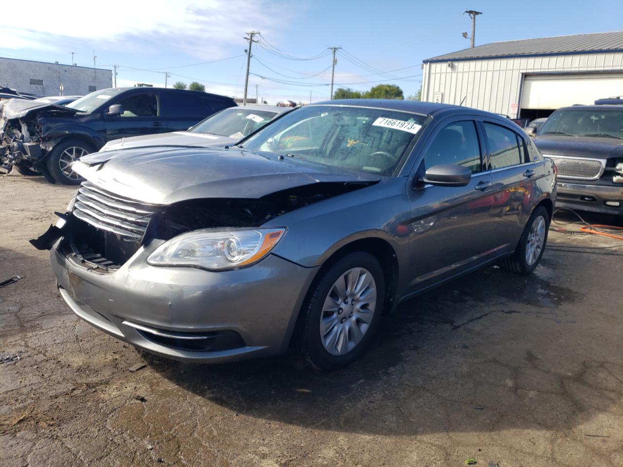 Chrysler 200 lx (2013)