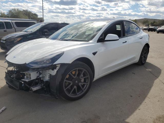 Tesla Model 3 (2021)