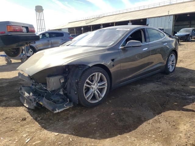 Tesla Model s (2016)