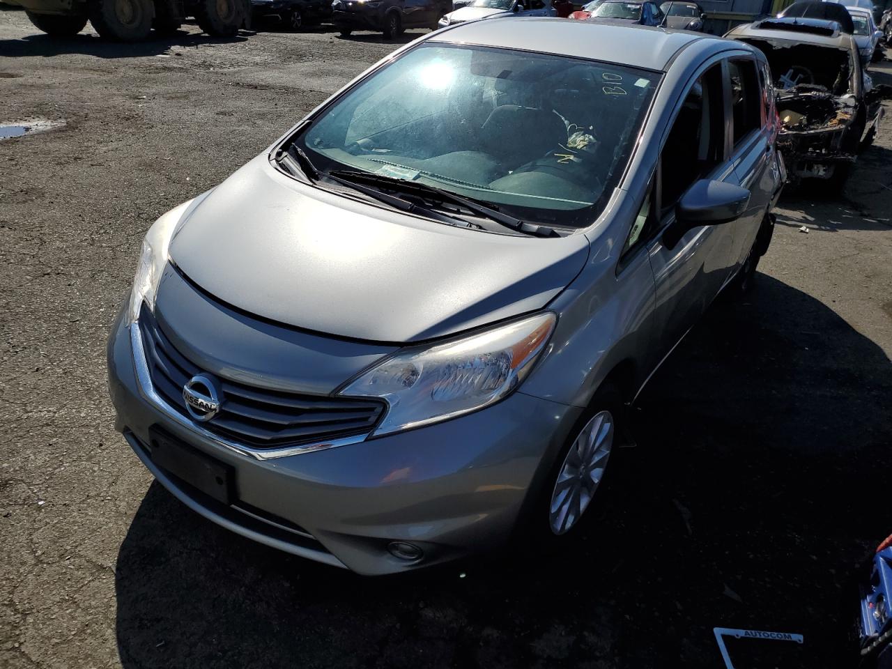 Nissan Versa note (2015)