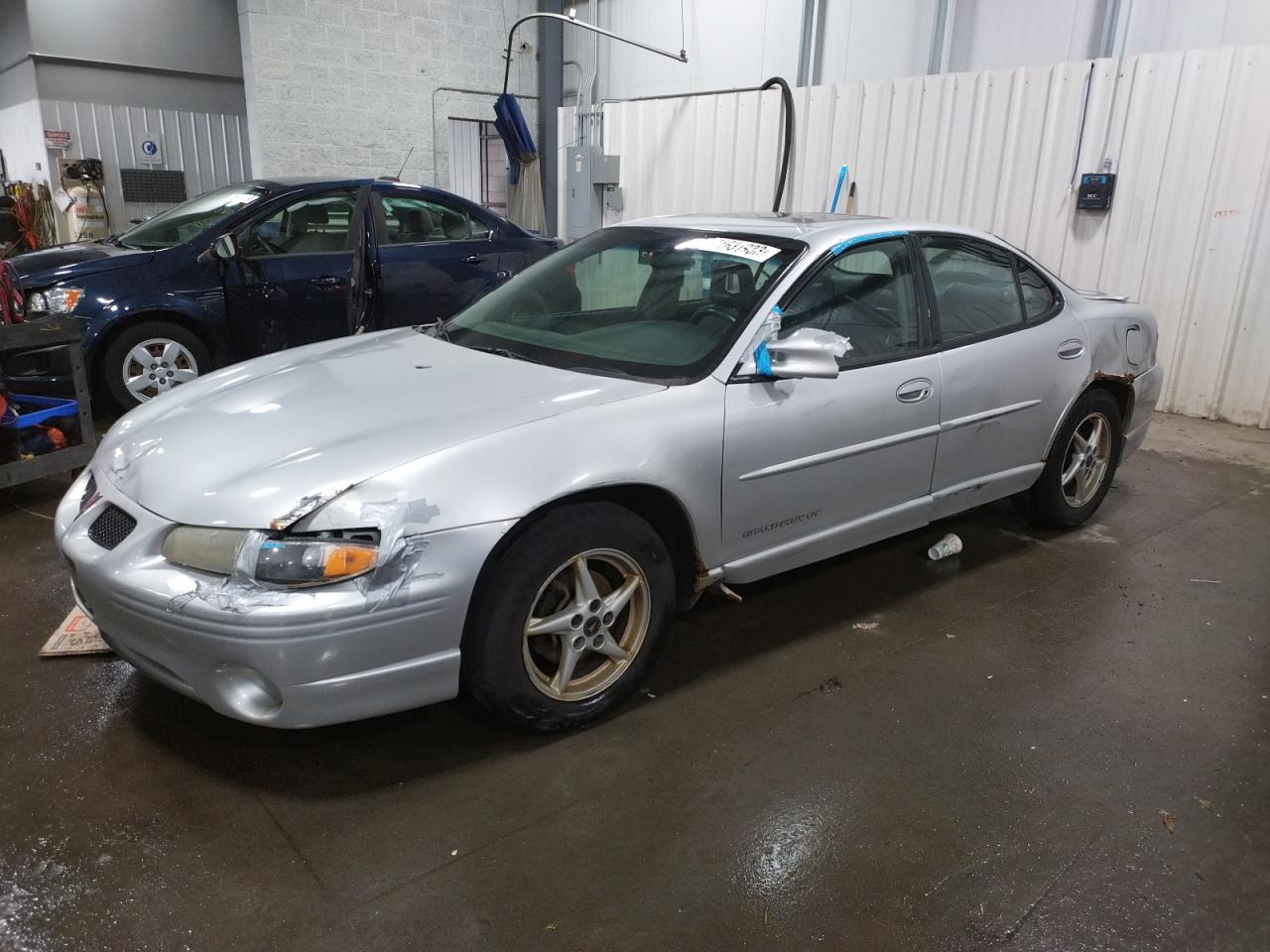 Pontiac Grand prix (2001)