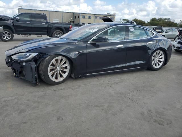 Tesla Model s (2017)