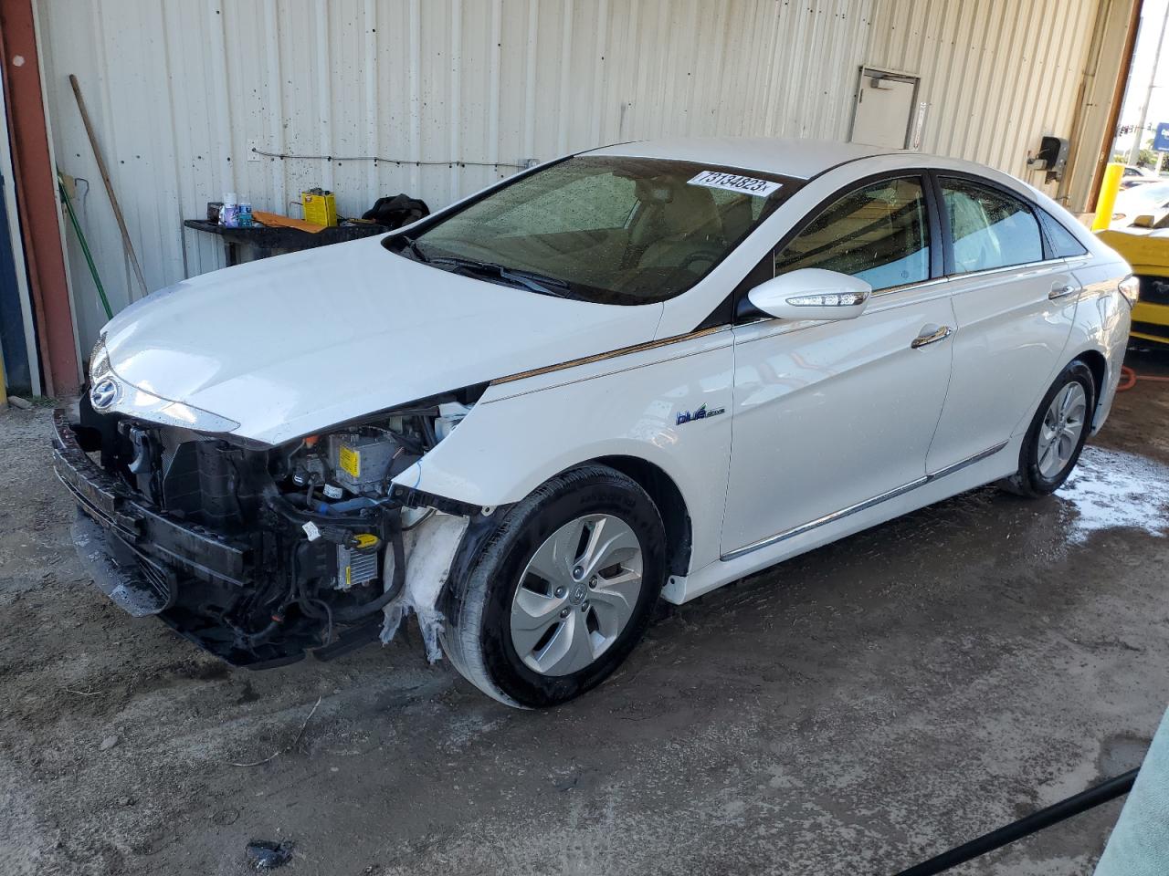 Hyundai Sonata hyb (2013)