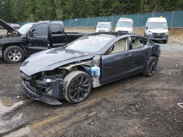 Tesla Model s (2018)