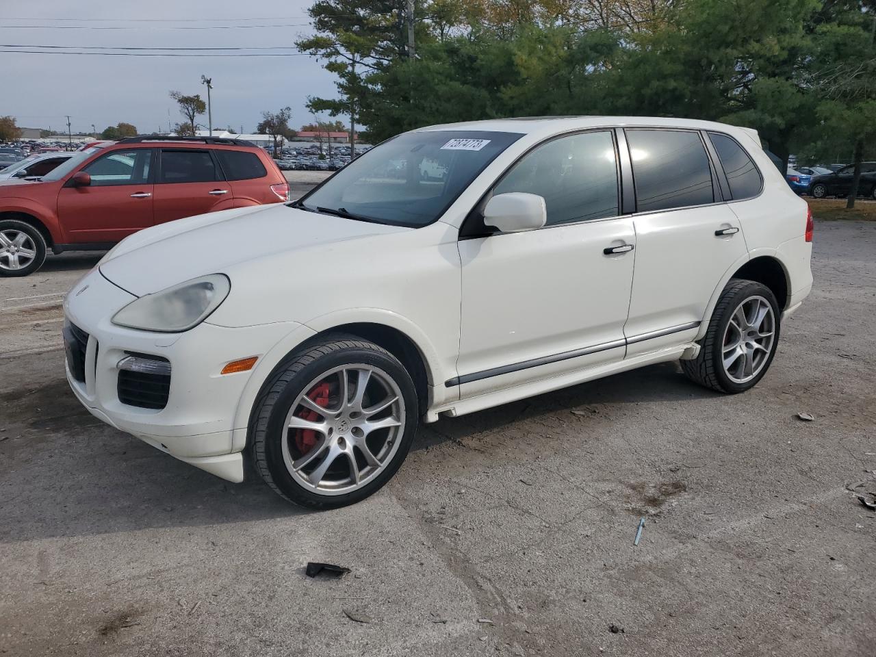 Porsche Cayenne gt (2010)