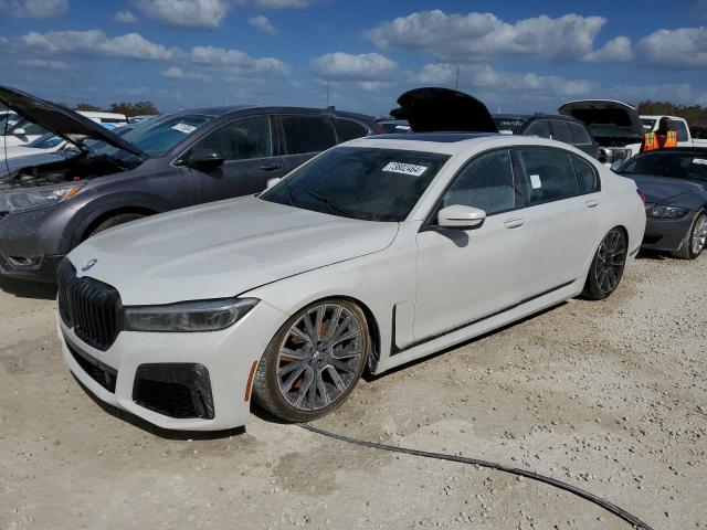 Bmw 750 xi (2021)