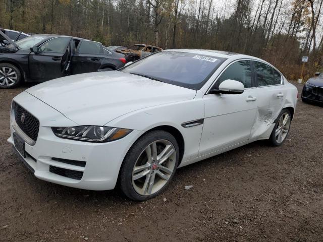 Jaguar Xe prestig (2017)