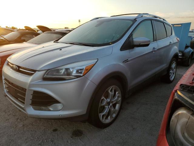 Ford Escape tit (2014)