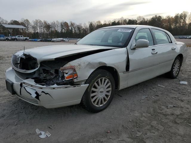 Lincoln Towncar (2005)