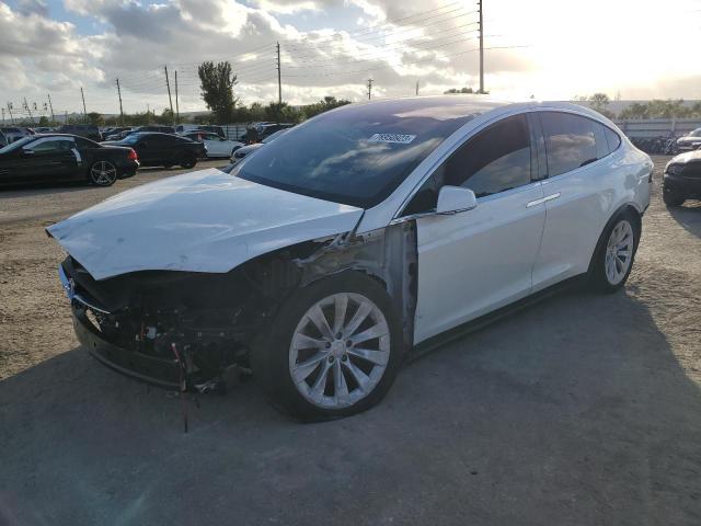 Tesla Model x (2020)