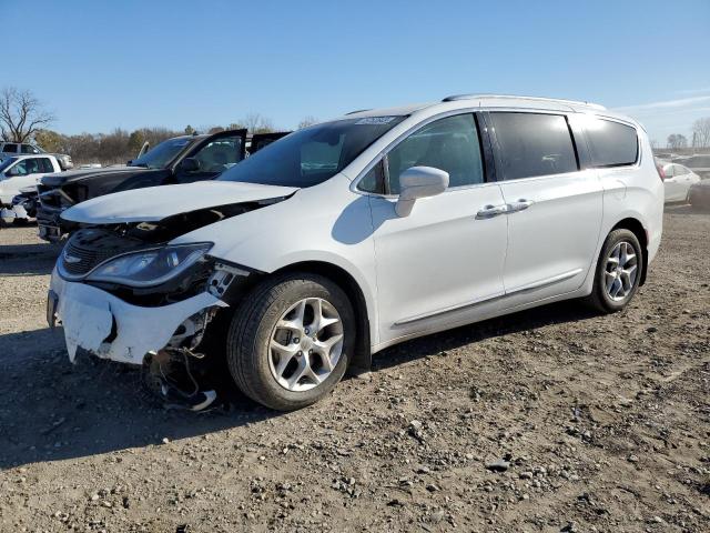 Chrysler Pacifica (2017)